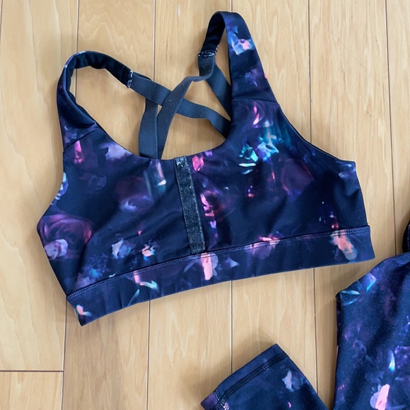 Champion 9 Activewear Set - Picture 2 of 6